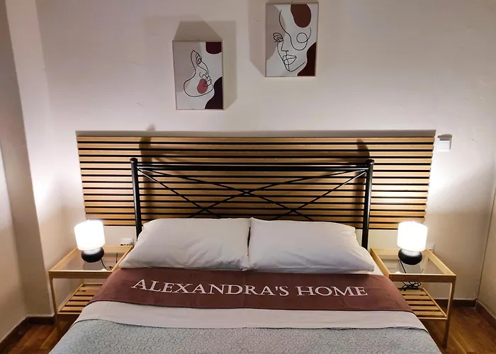 Alexandra 'S Home